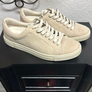 NEW FRYE Suede Ivy Low Lace Sneakers Ivory for women